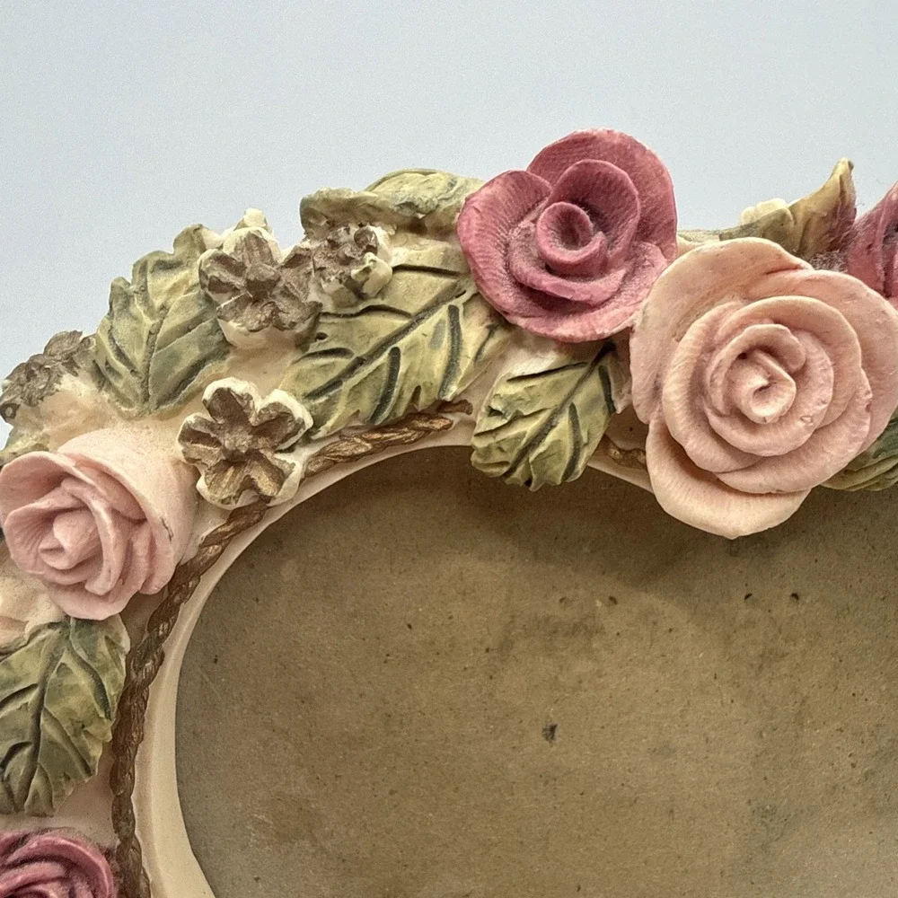 Vtg Dezine 3D Heart Frame Hand Painted Pink Roses Green Leaf 6x5.5